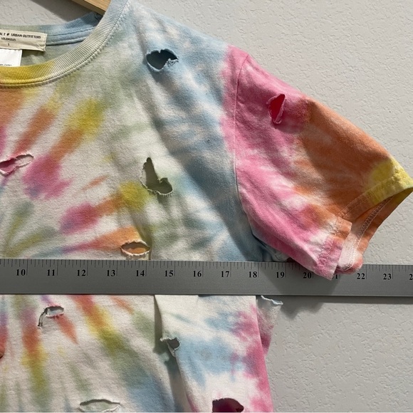 Urban Outfitters T-Shirt Cropped Tee Cotton Tie Dye Destroyed Womens Small S - Picture 6 of 7